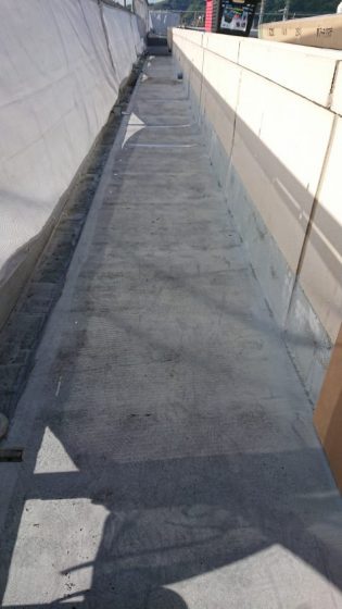 静岡市清水区の某アパートの屋上庇の防水改修を施工しました😁